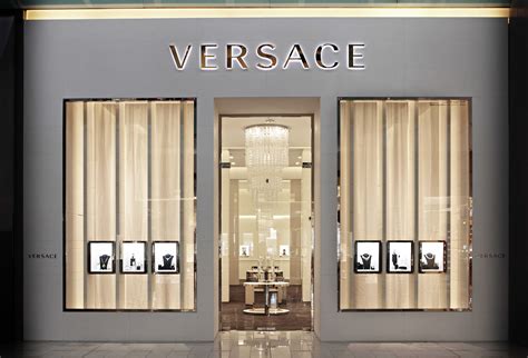 versace fine jewellery dubai mall|is there versace in dubai.